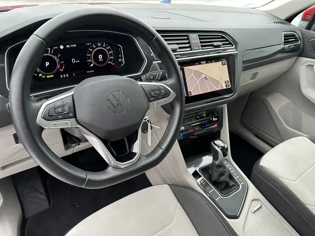 Volkswagen Tiguan view 8