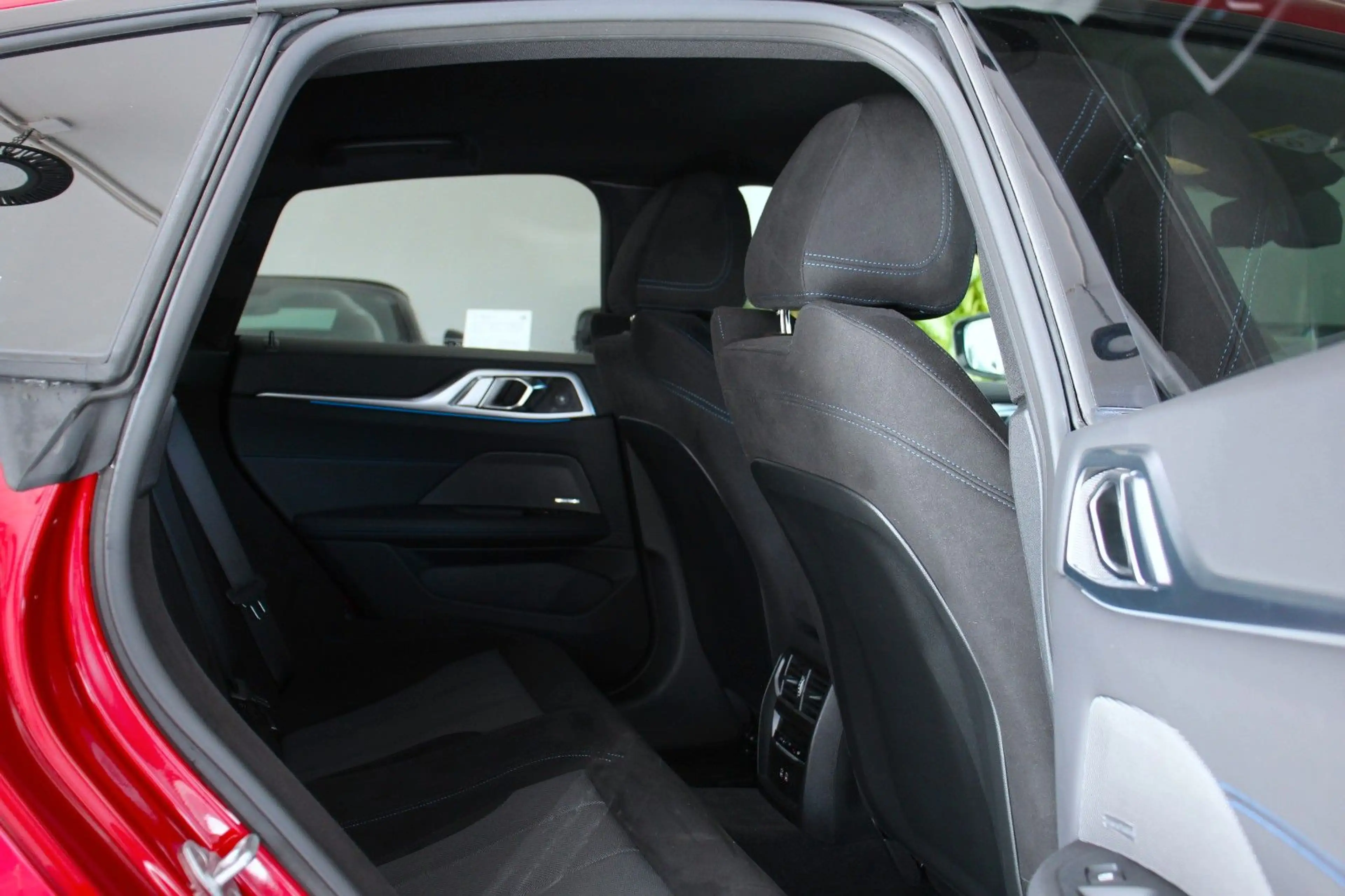 BMW i4 M60 xDrive Gran Coupe *601PS *SportBoost — photo 14