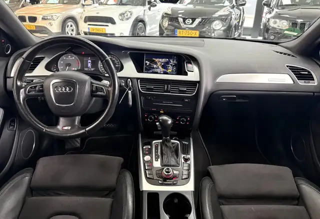 Audi A4 view 17