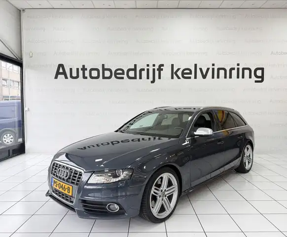 Audi A4 view 8