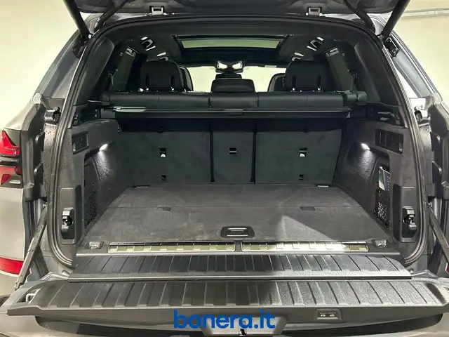 BMW X5 view 13