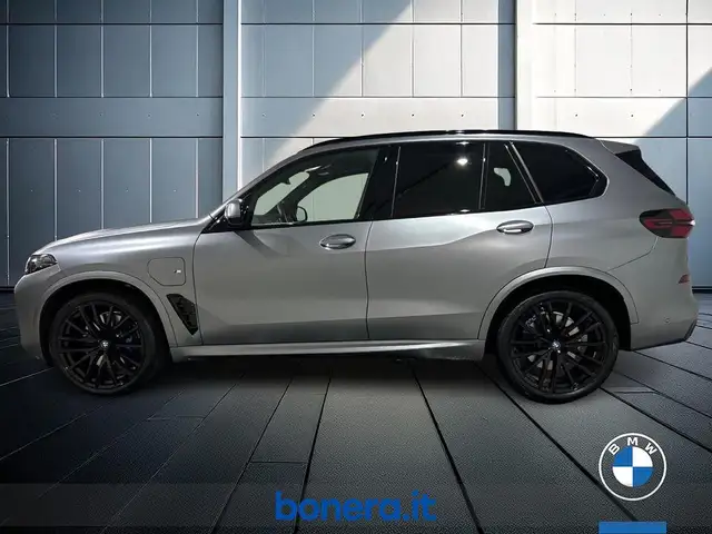 BMW X5 view 9