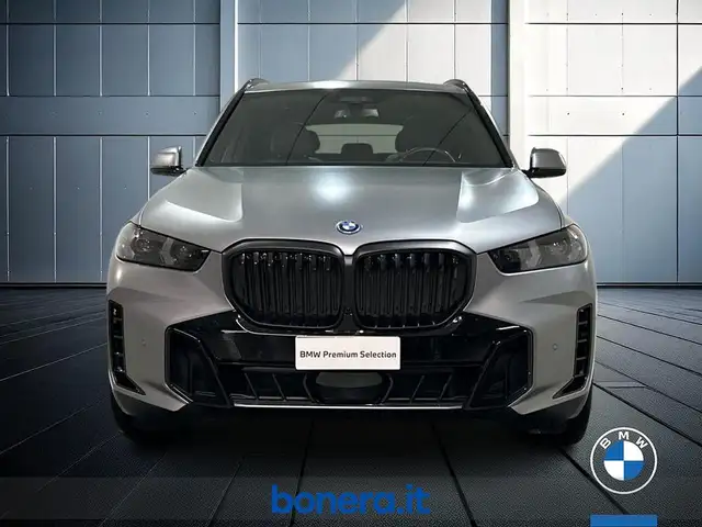 BMW X5 view 3