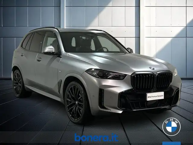 BMW X5 view 4