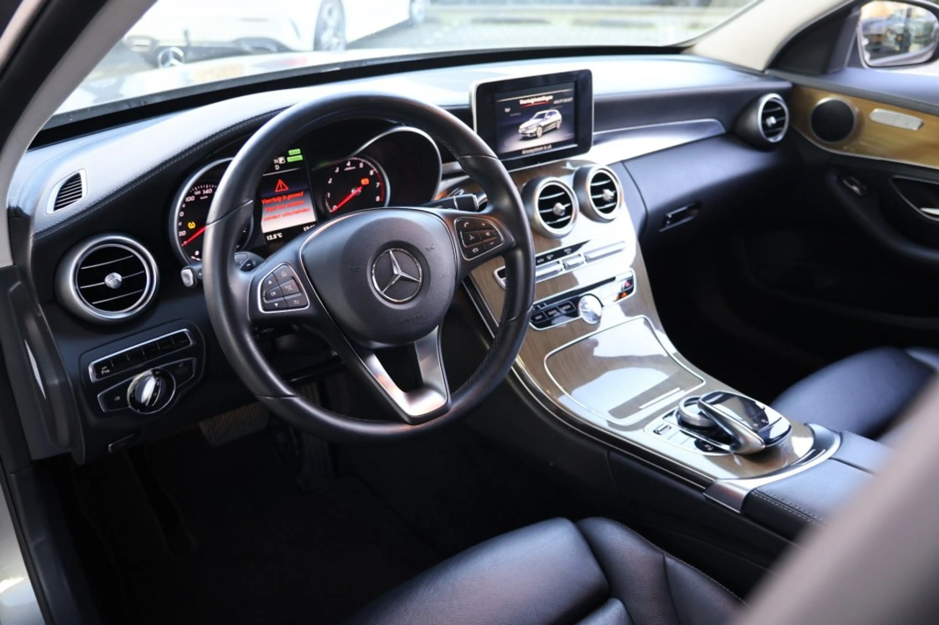 Mercedes-Benz C 350 350 E LEASE EDITION — photo 11