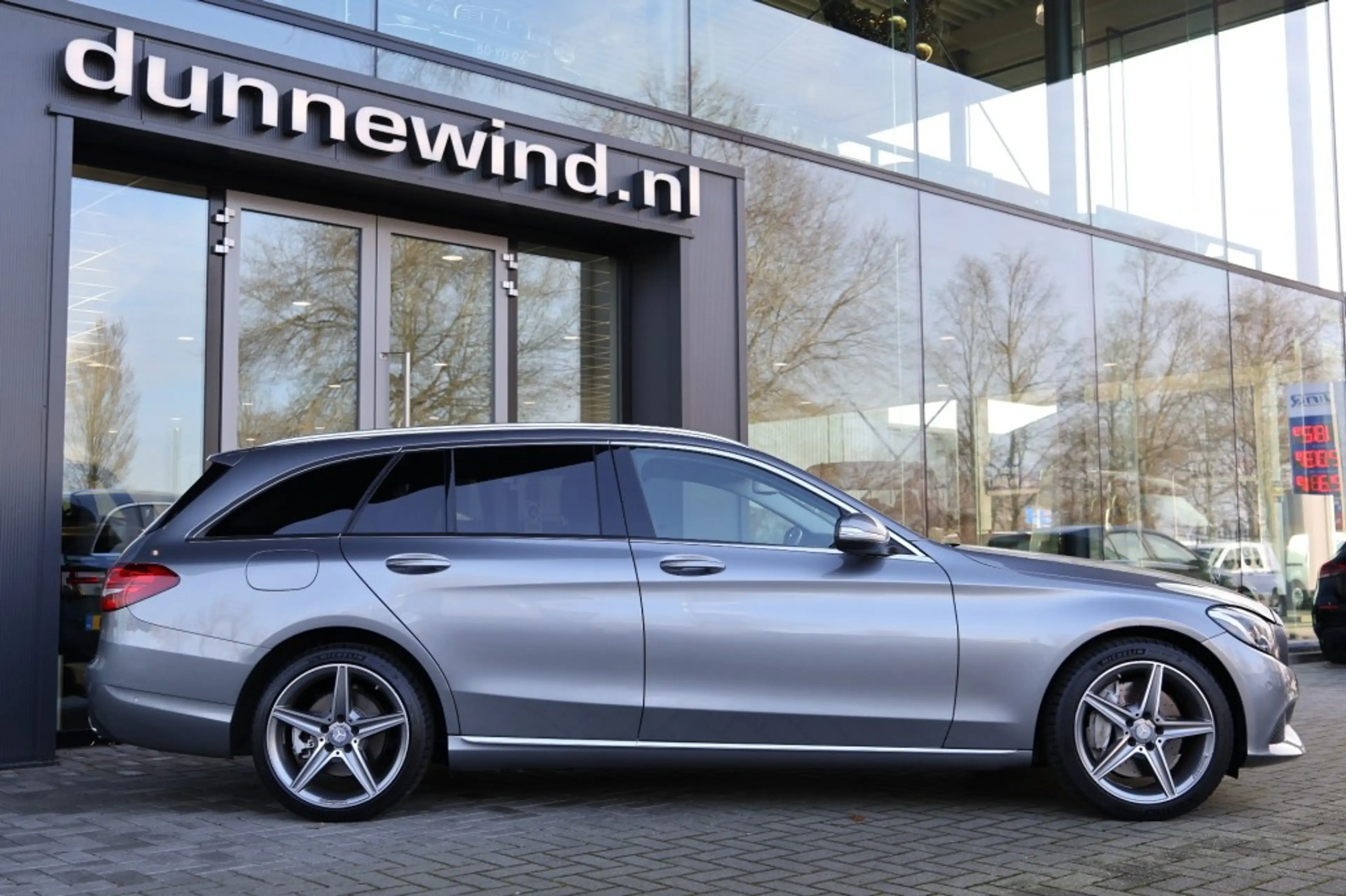 Mercedes-Benz C 350 350 E LEASE EDITION — photo 6