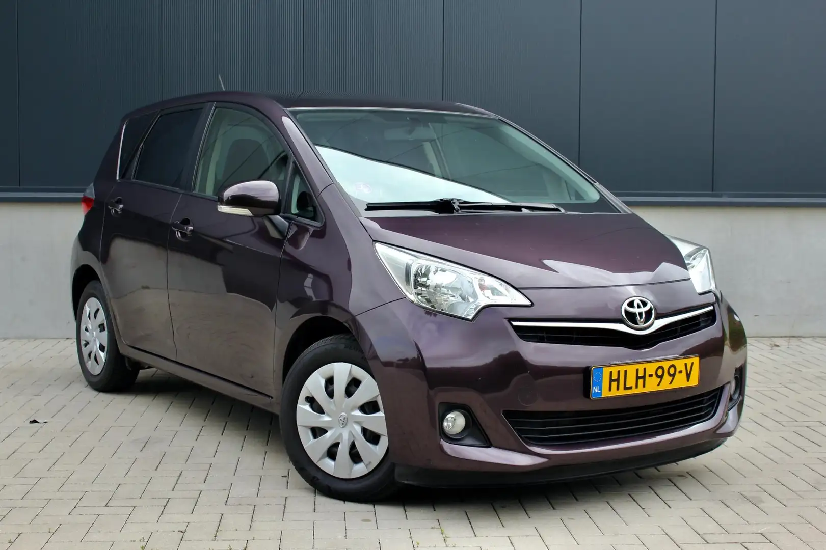 Toyota Verso-S | 1.3 VVT-i | Camera | Glasdak | Dealer Onderhoude Paars - 2