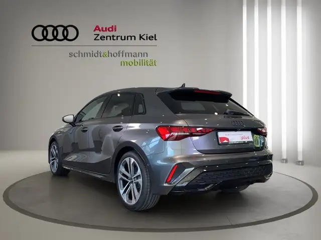 Audi A3 view 4