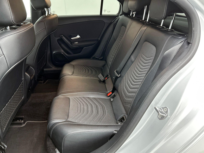 Mercedes-Benz A 250 e Plug-In Hybrid CAMERA | 1/2 LEER | FULL-LED | NA — photo 33