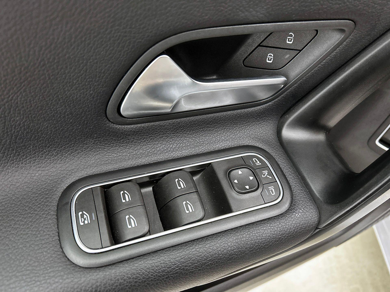 Mercedes-Benz A 250 e Plug-In Hybrid CAMERA | 1/2 LEER | FULL-LED | NA — photo 43