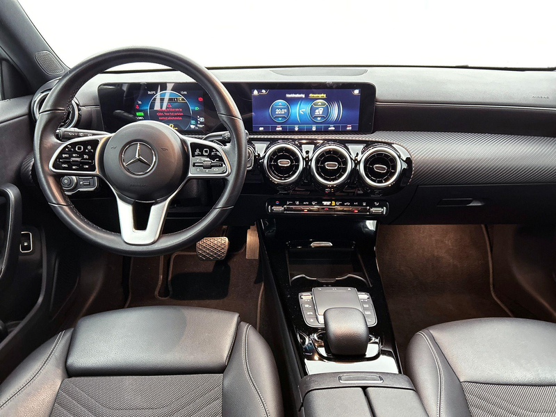 Mercedes-Benz A 250 e Plug-In Hybrid CAMERA | 1/2 LEER | FULL-LED | NA — photo 9