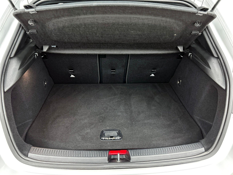 Mercedes-Benz A 250 e Plug-In Hybrid CAMERA | 1/2 LEER | FULL-LED | NA — photo 36