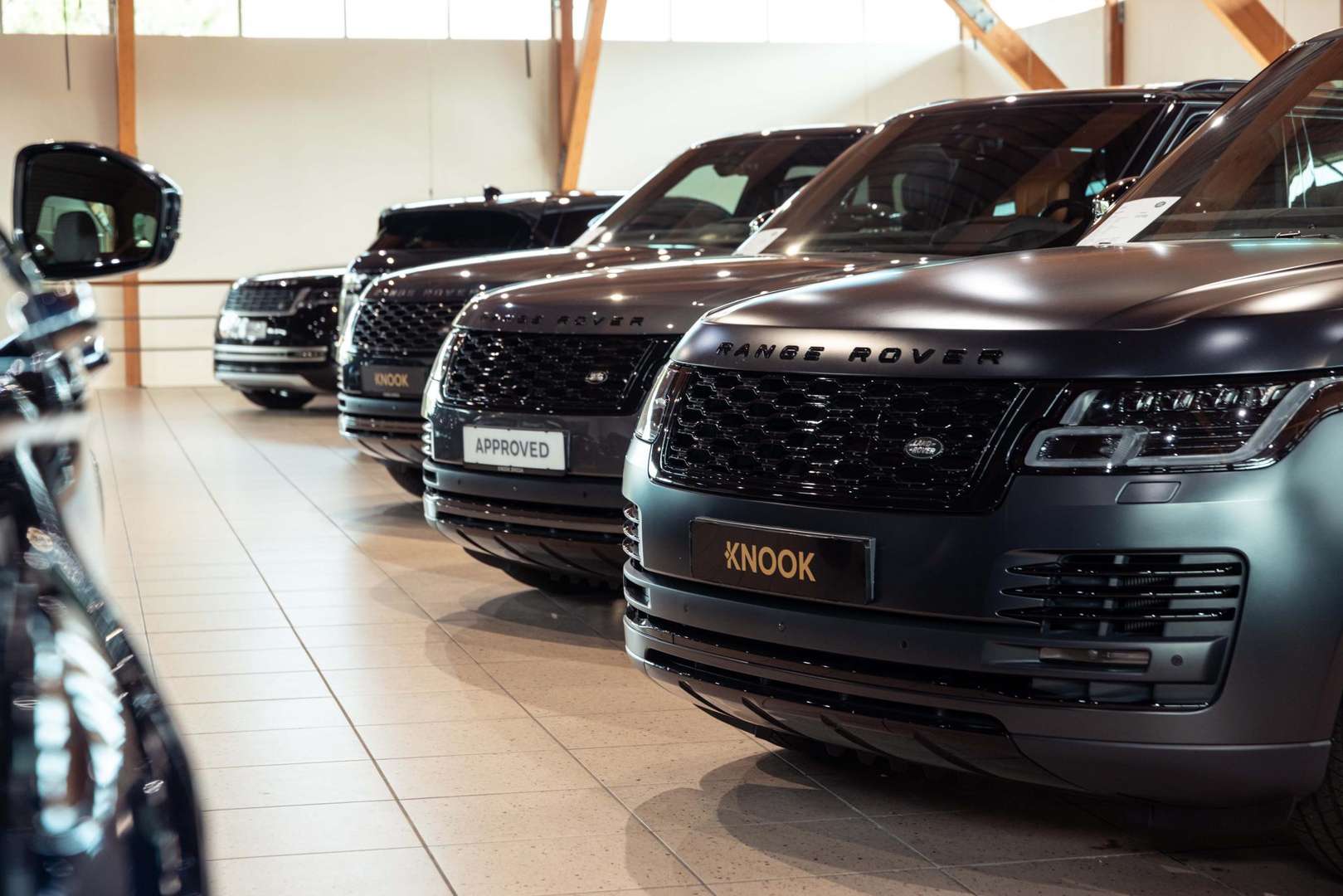 Land Rover Discovery D300 R-Dynamic SE -  - Joinsteer - #4