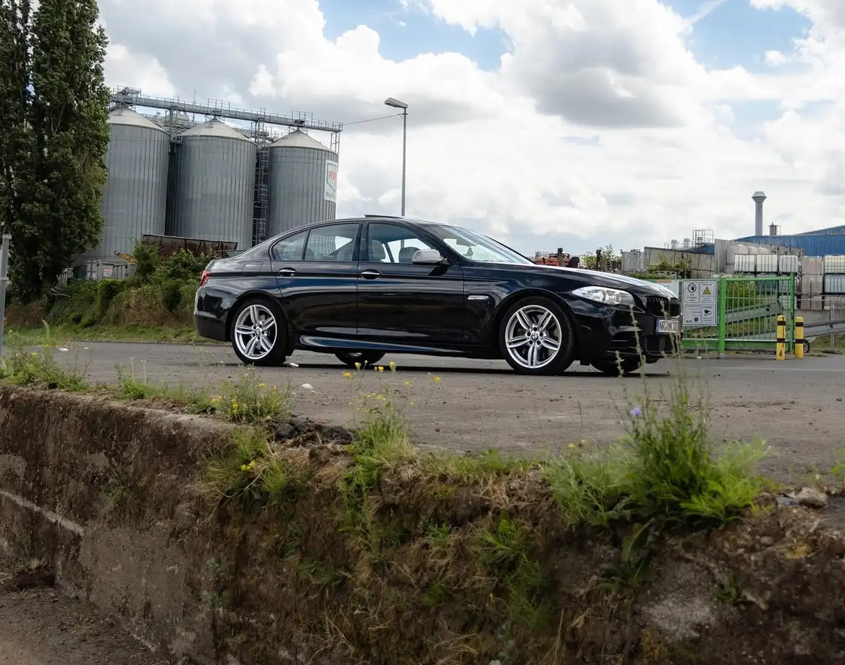BMW M550