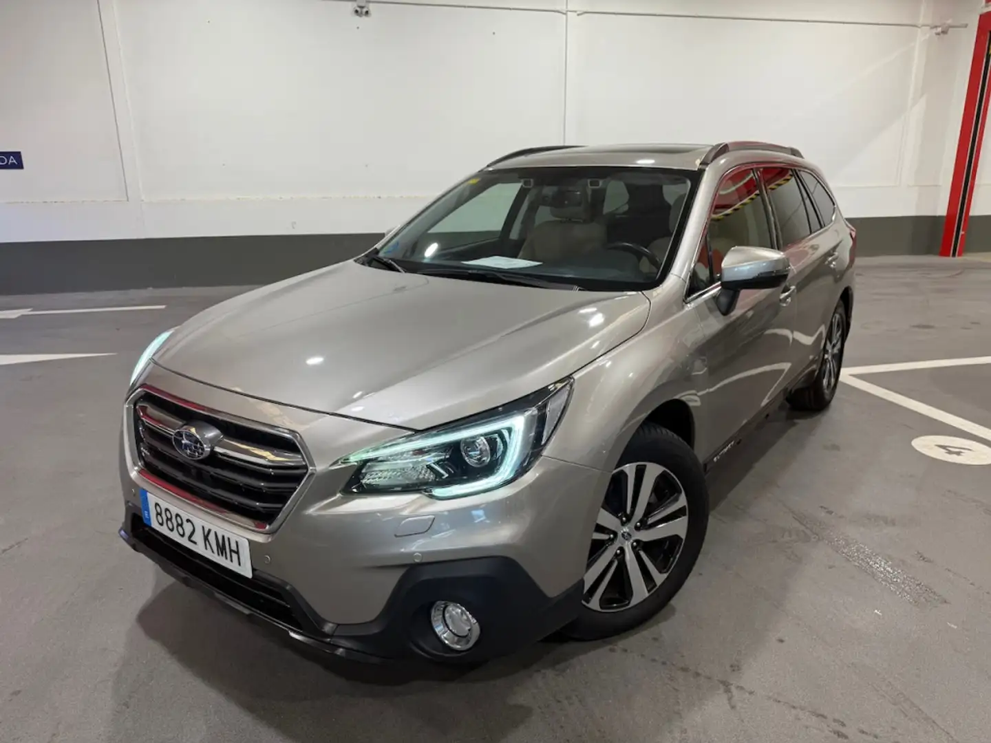 Subaru OUTBACK 2.5i GLP Executive Plus S CVT Gris - 1