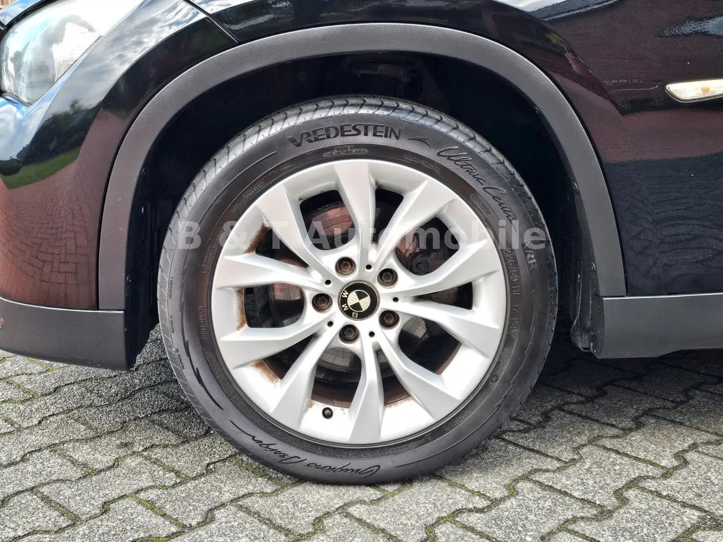 BMW X1 18 d sDrive Automatik ATM Schwarz - 2