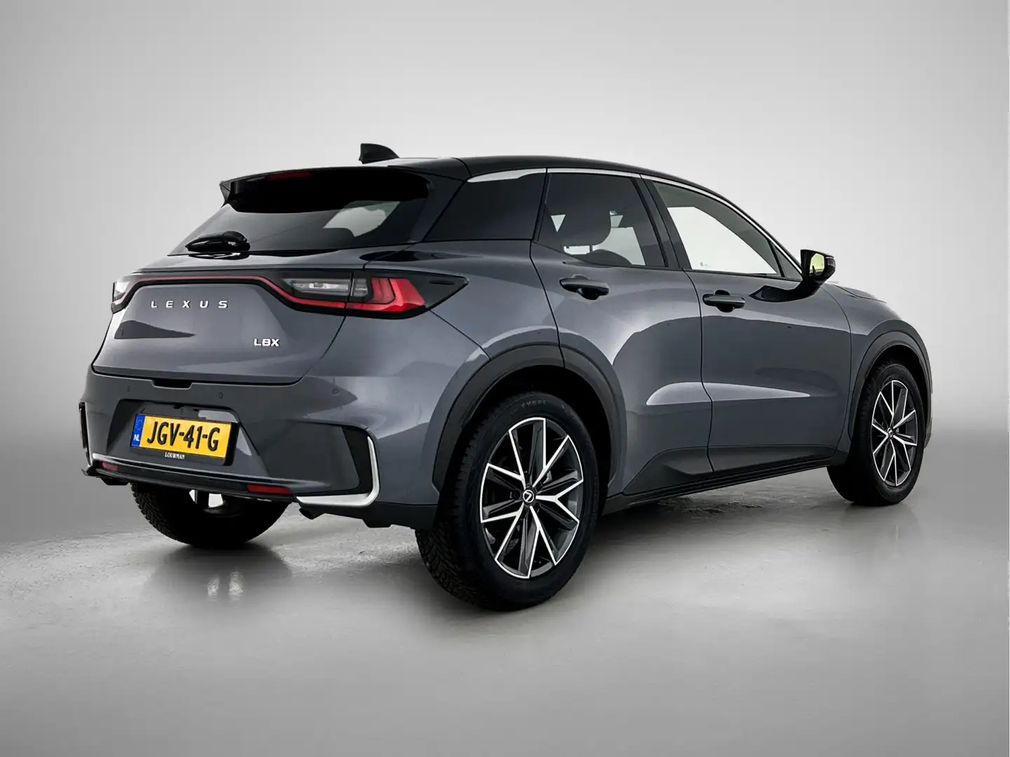 Lexus LBX Emotion 2WD | Tech Pack | Apple CarPlay / Android Grijs - 2