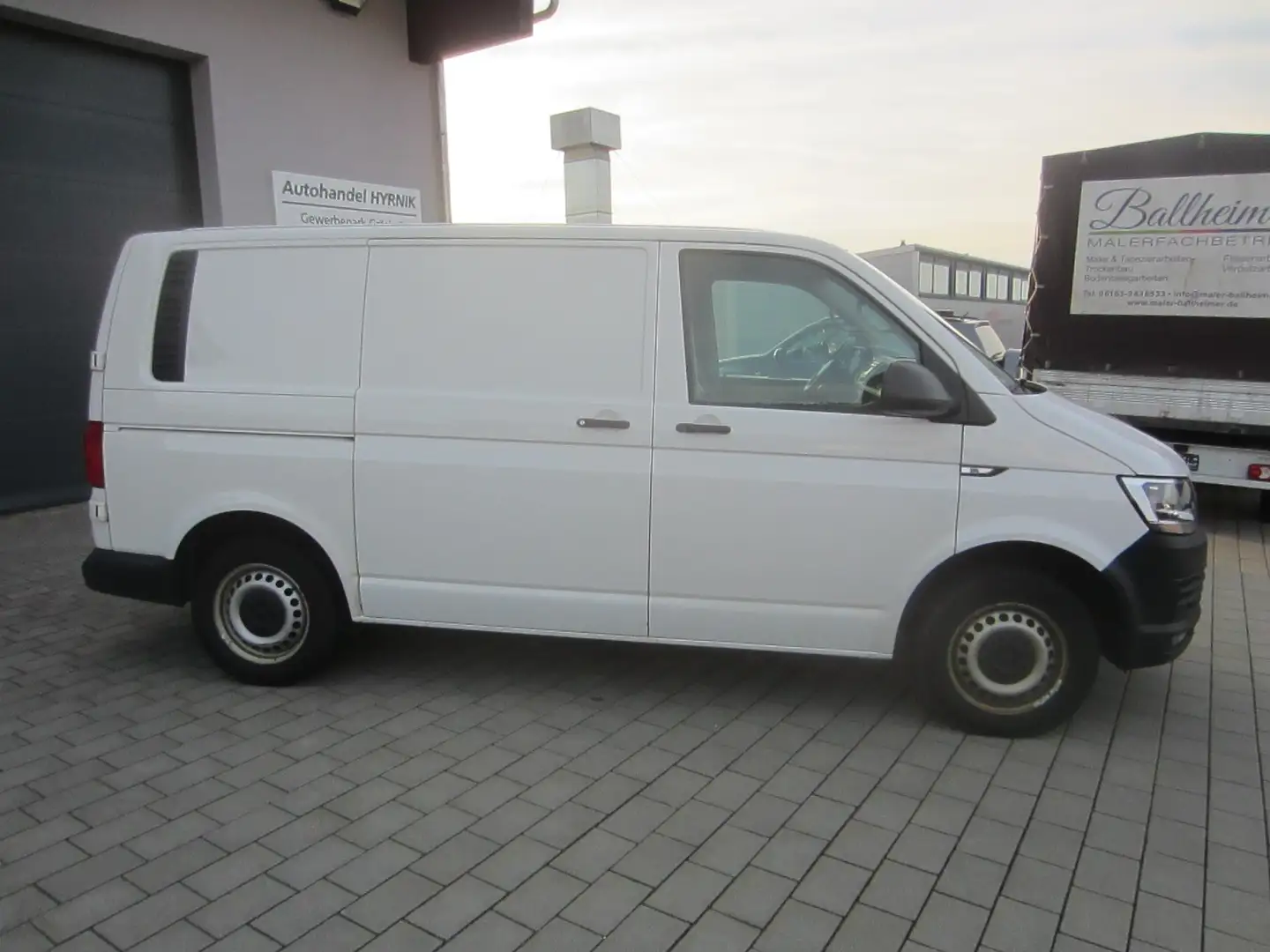 Volkswagen T6 Transporter Kasten,Klima,AHK,1-Hand Weiß - 2