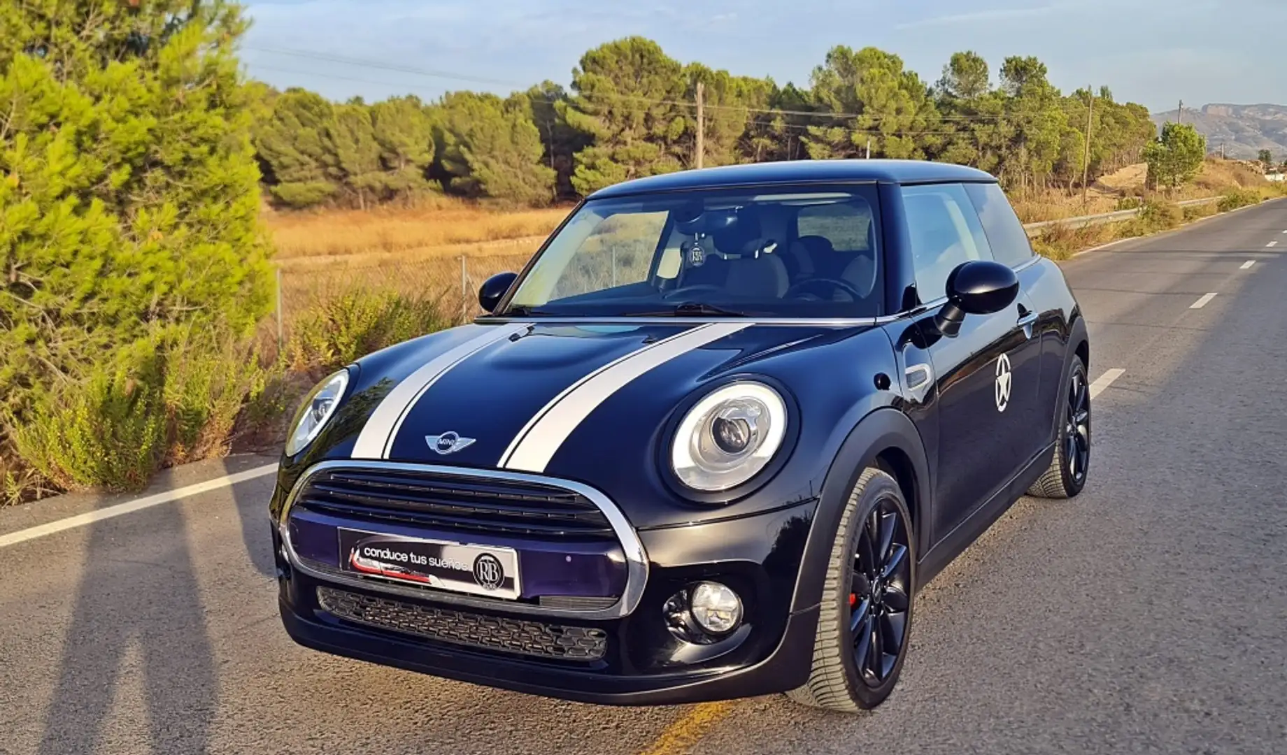 MINI Cooper Aut. Negro - 1