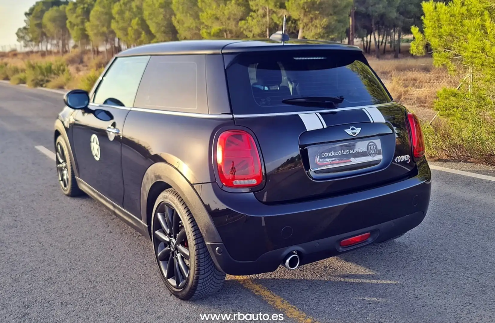 MINI Cooper Aut. Negro - 2