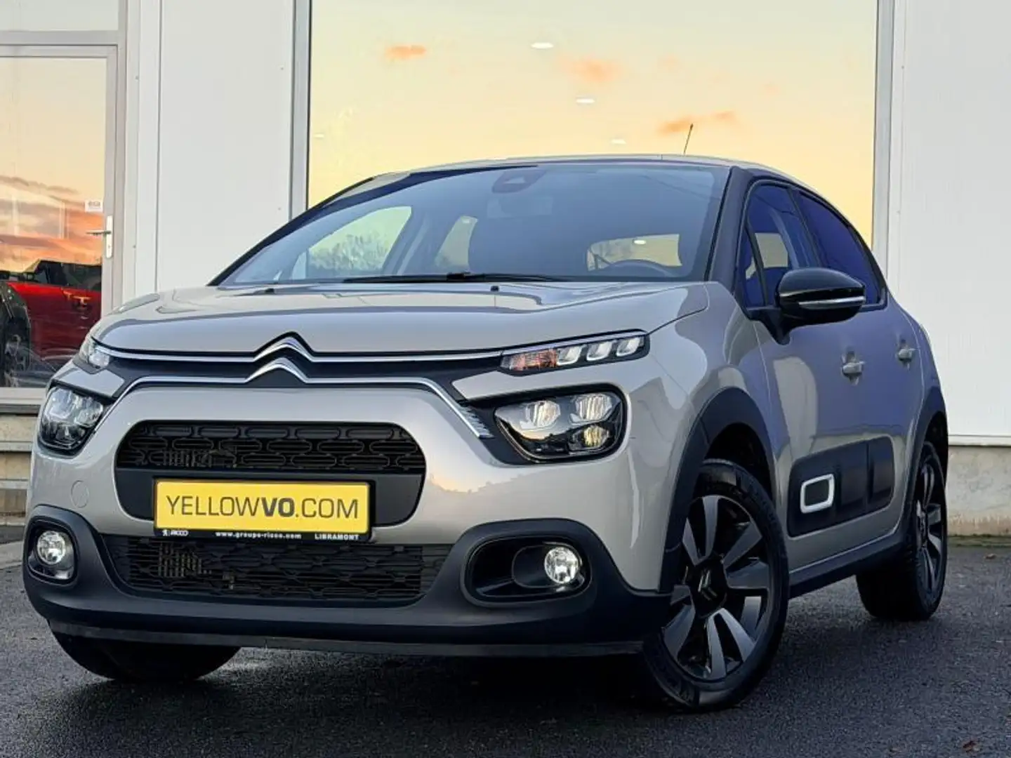 Citroen C3 Max / EAT6 / Carplay Beige - 1