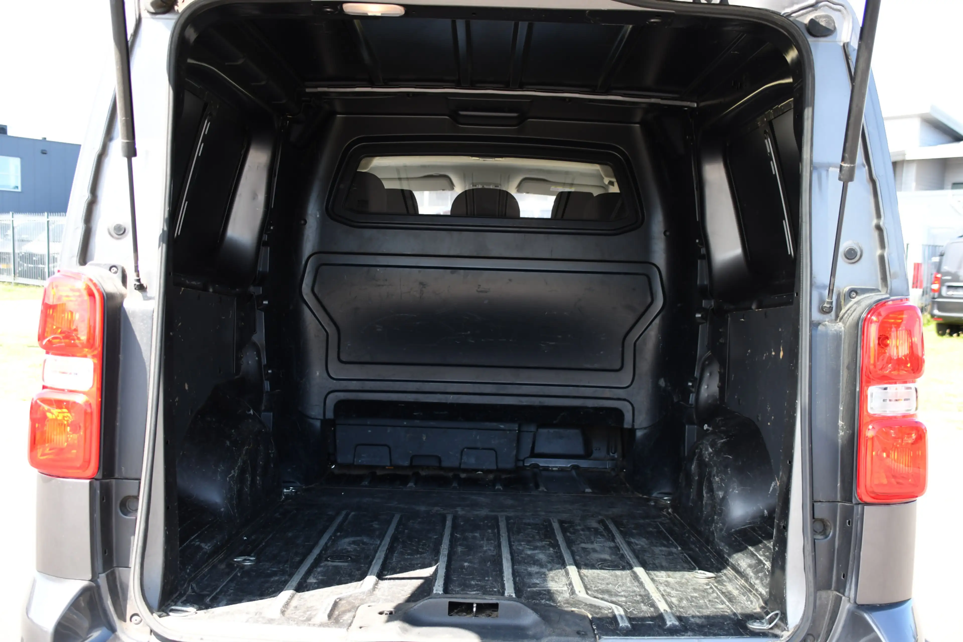 Peugeot Expert 2.0 BlueHDI 180 L3 DC PB Edition 360 Camera, Cruis — photo 35