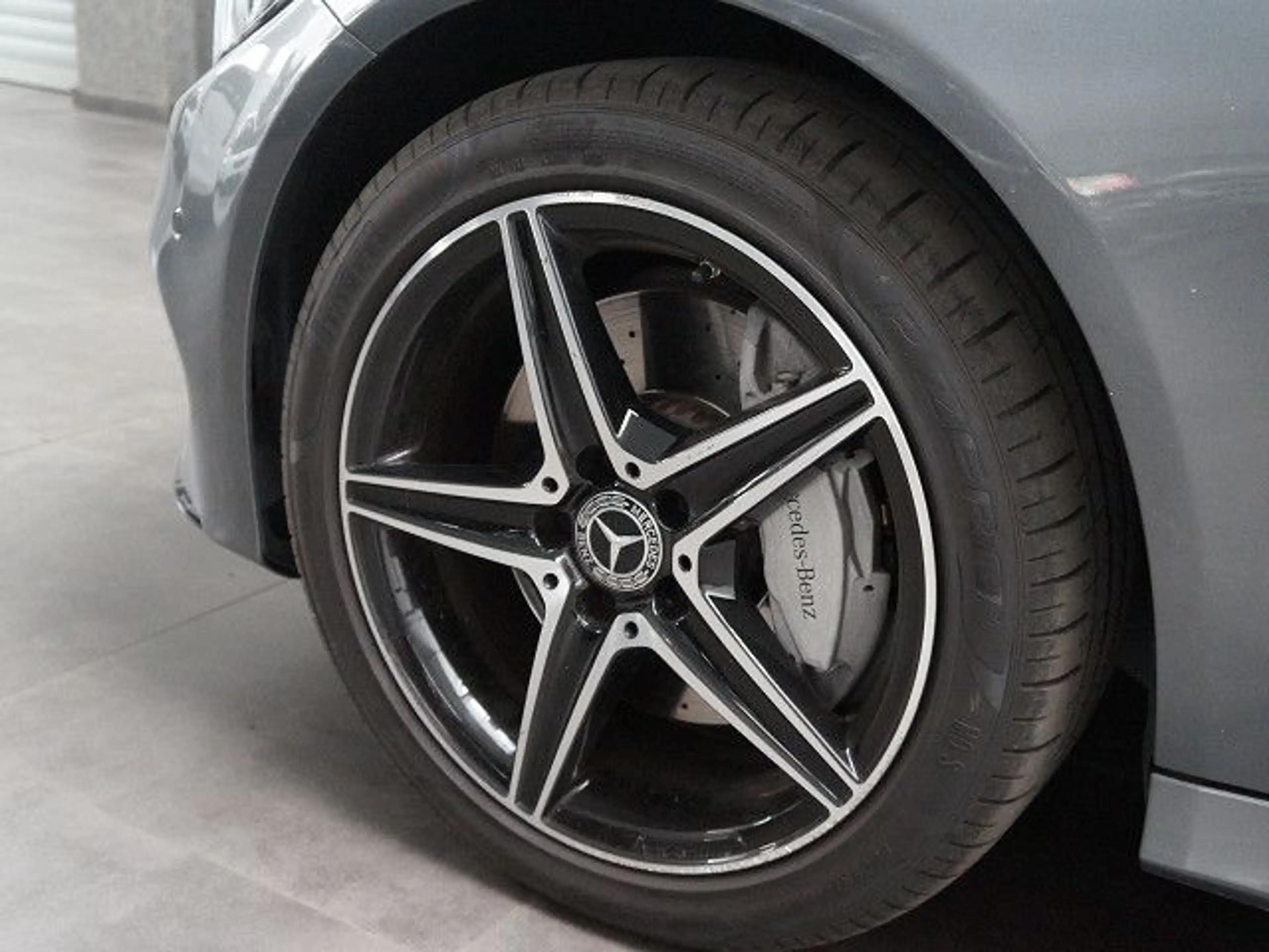 Mercedes-Benz C 400 4MATIC 9G AMG Leder Pano Navi R-Kam LED — photo 11