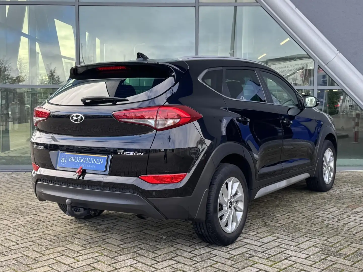 Hyundai TUCSON 1.6 GDi Comfort 132pk Trekhaak / Camera / Stoelver Negro - 2