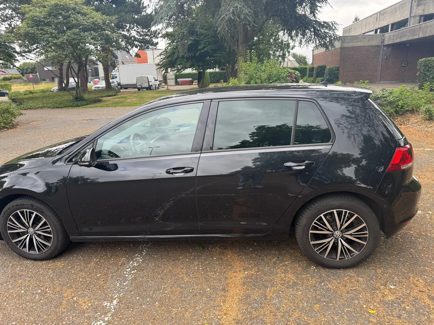 Volkswagen Golf Golf 1.6 TDI 4Motion BlueMotion Technology Allstar Noir - 1