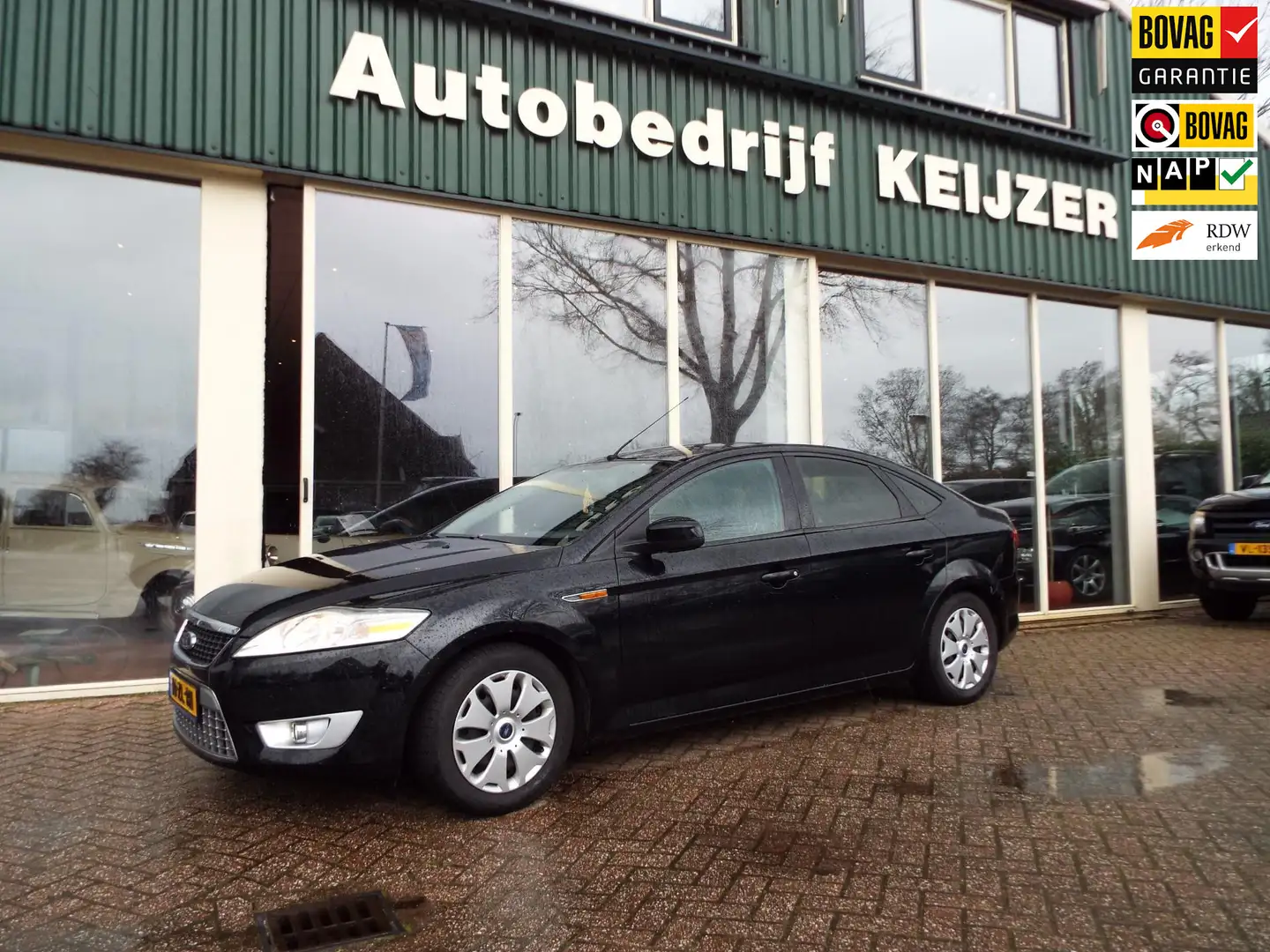 Ford Mondeo 2.0-16V Trend TREKHAAK-CRUISE-CLIMA-12 MND BOVAG Nero - 1