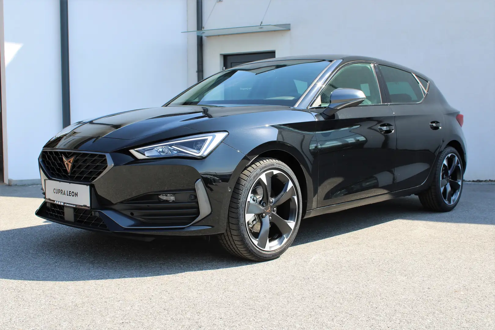CUPRA Leon 1.5 TSI 150 PS ACT mit perfekter Mehraustattung! Noir - 2