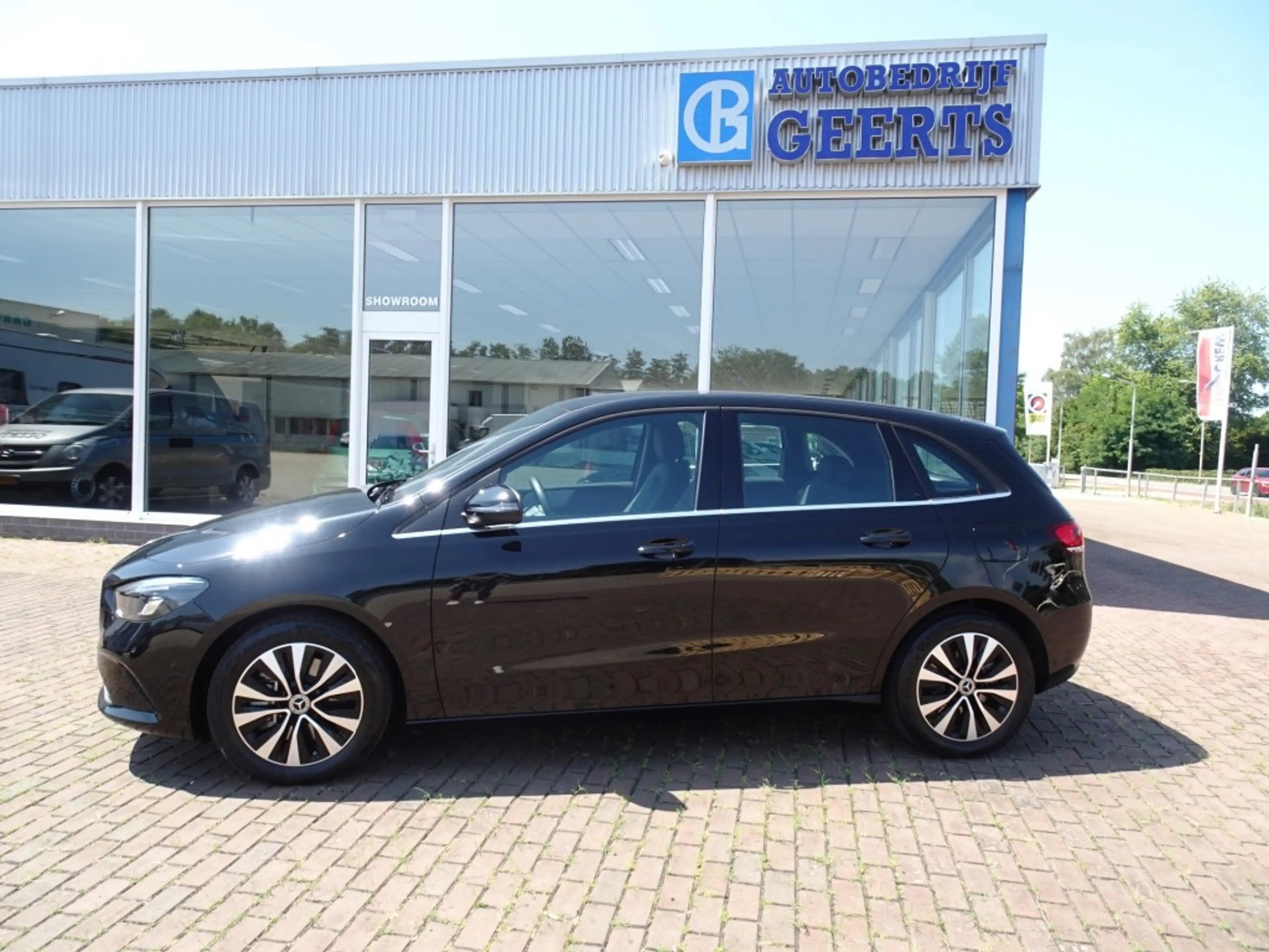 Mercedes-Benz B 250 250e Business Line Automaat Camera/LED/Half Leder — photo 2