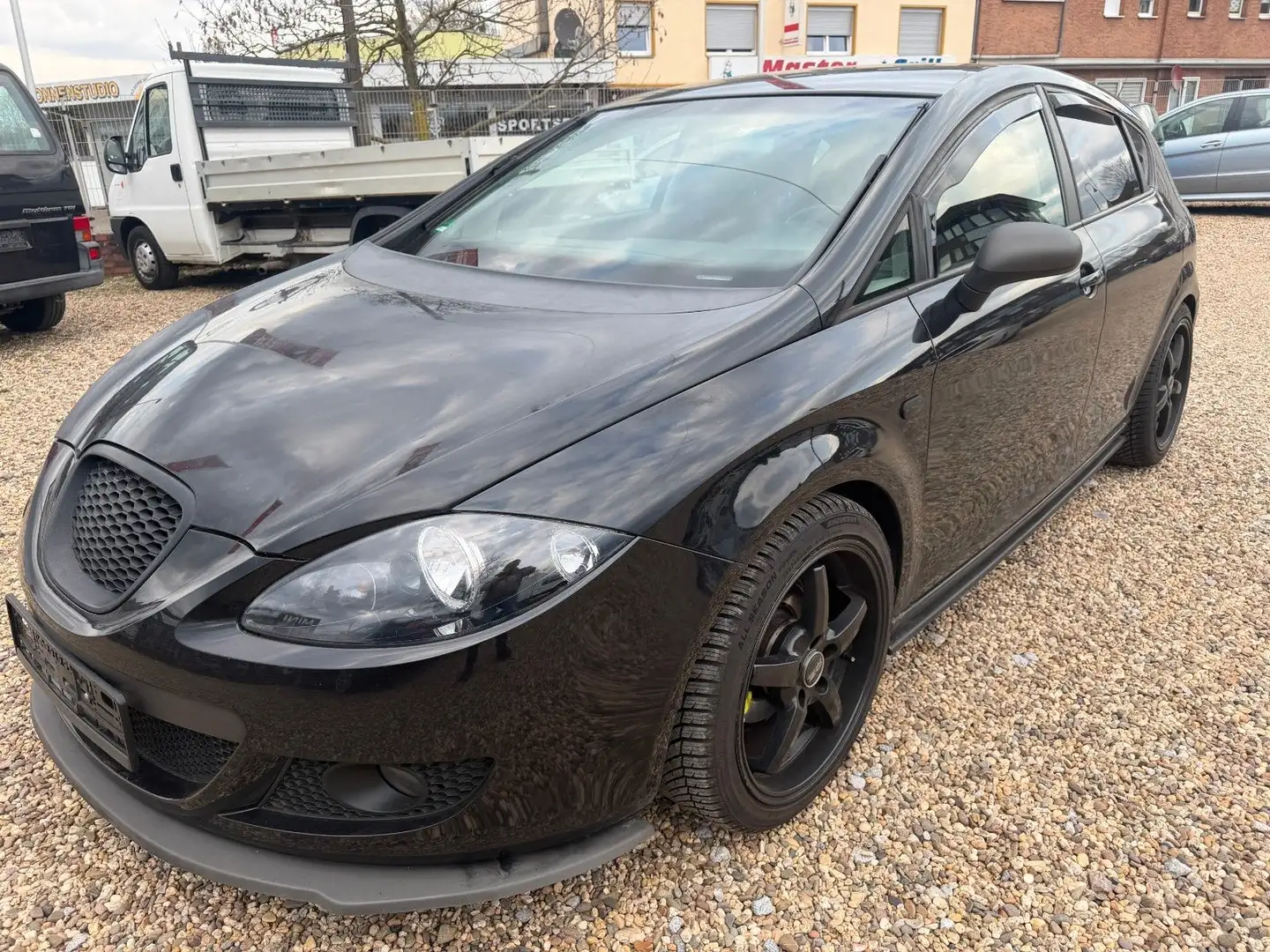 SEAT Leon 1.6 Reference Schwarz - 2