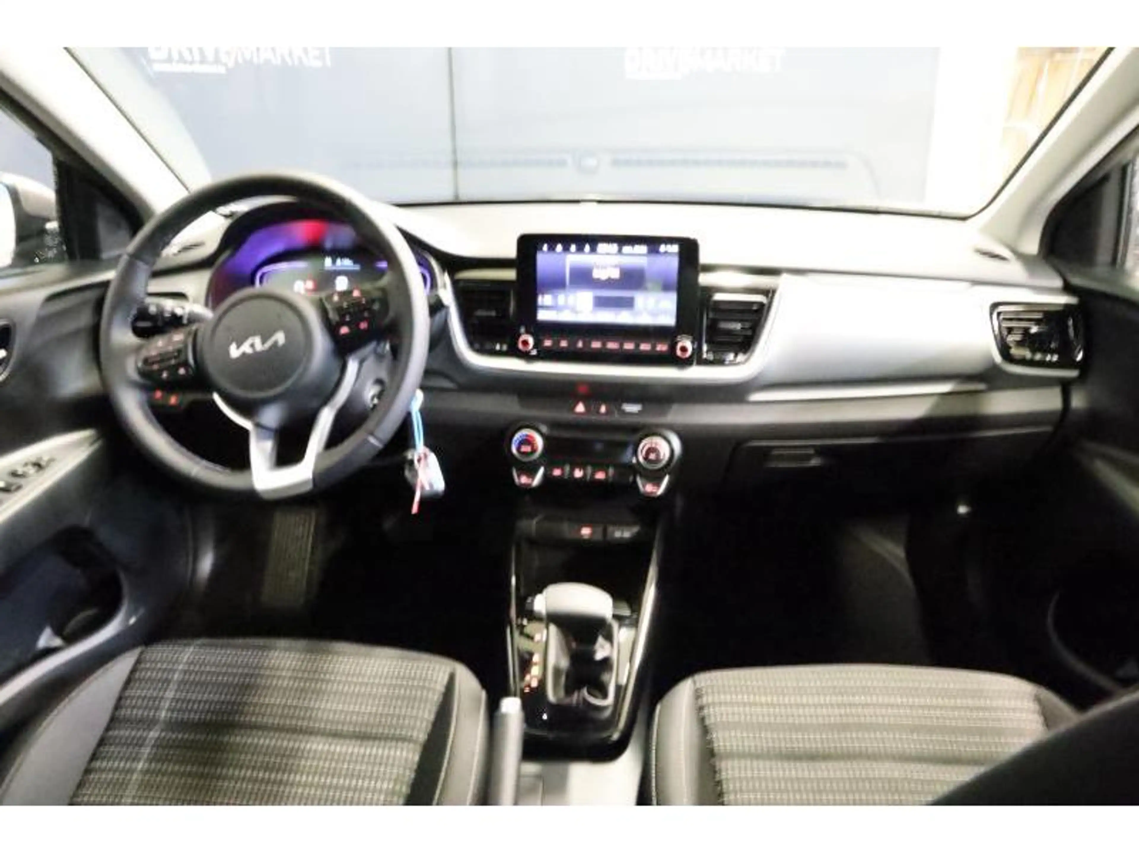 Kia Stonic MY25 — photo 2