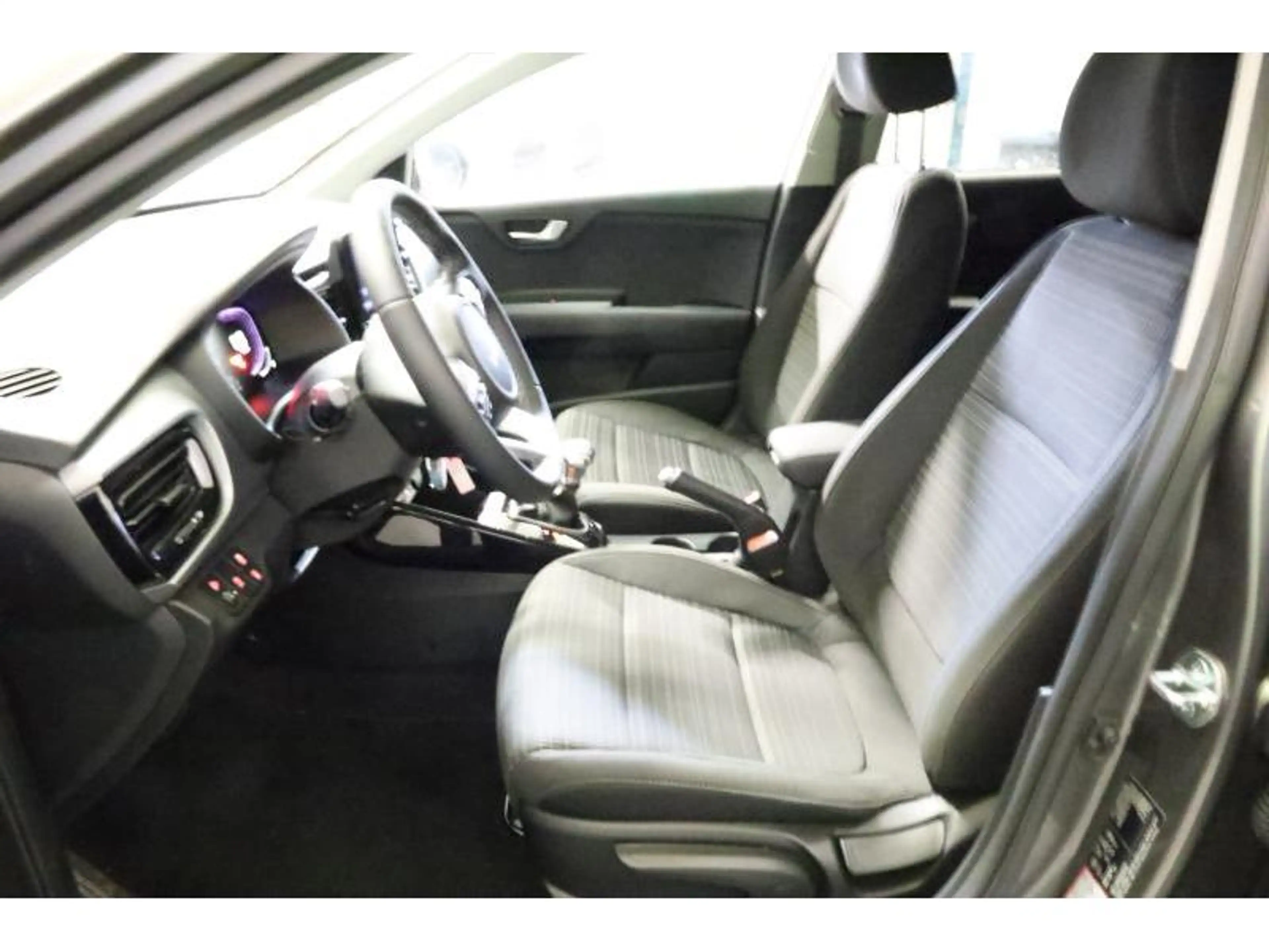 Kia Stonic MY25 — photo 4