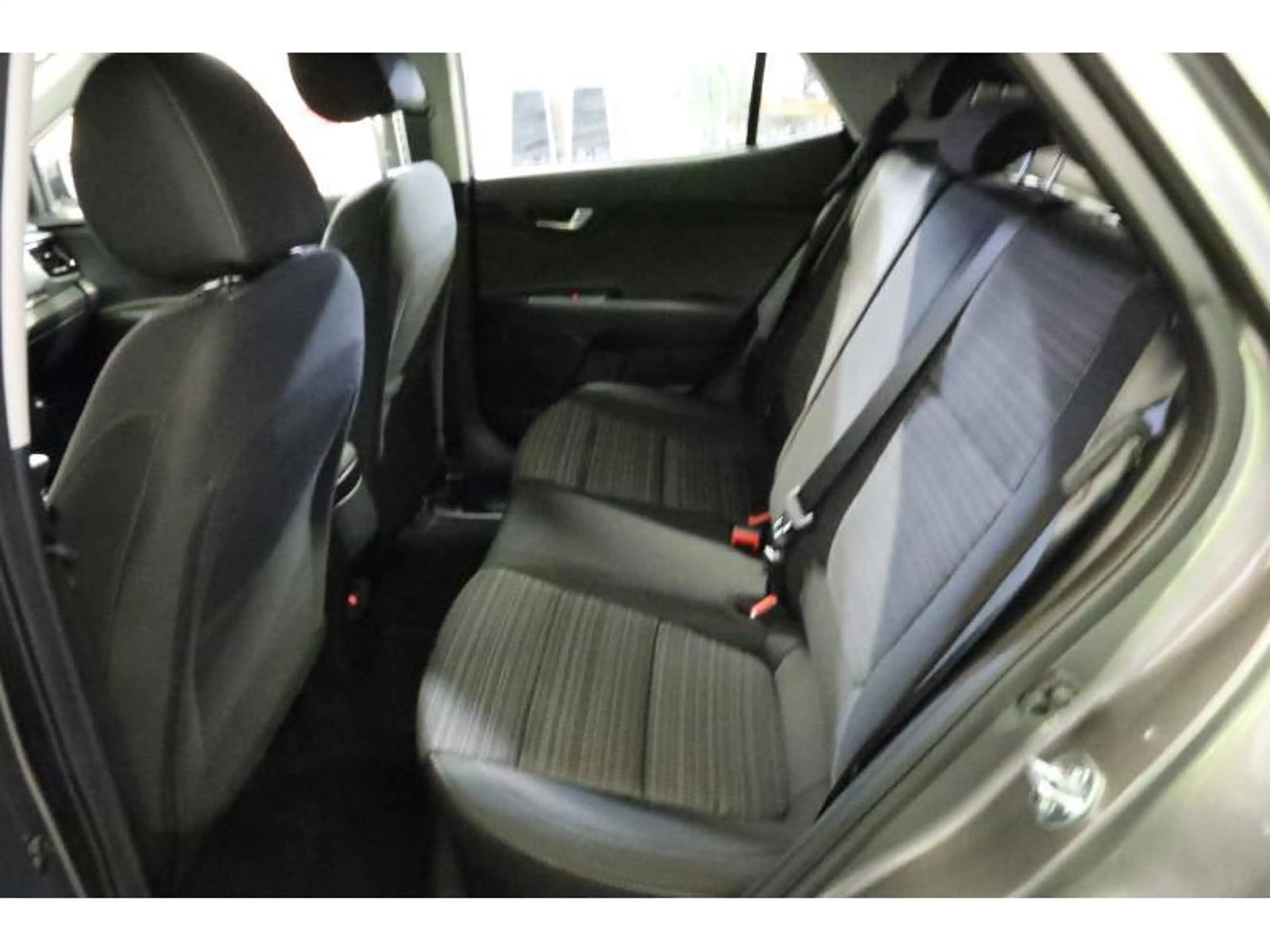 Kia Stonic MY25 — photo 9