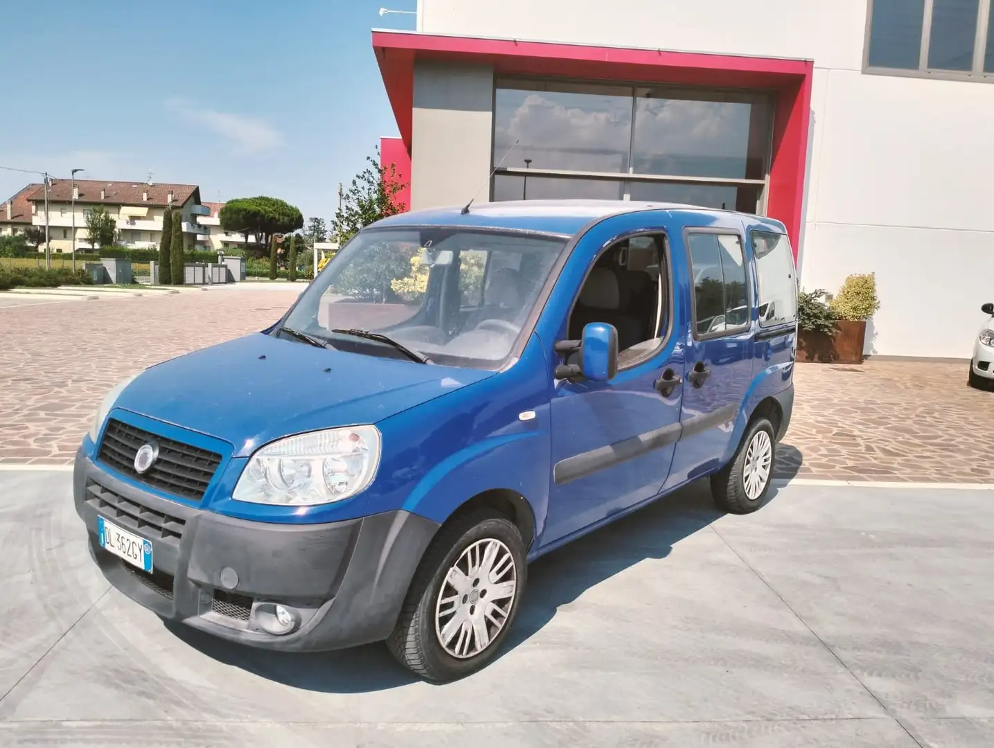 Fiat Doblo 1.3 mjt Family - 7 POSTI - Bleu - 2