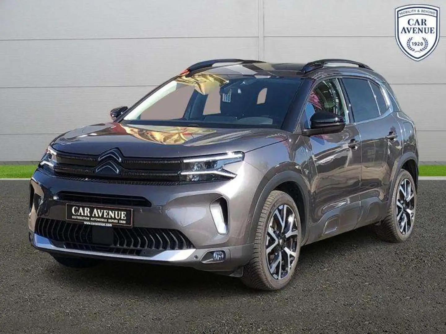 Citroen C5 Aircross Hybrid rechargeable 225ch Shine ë-EAT8 Noir - 1