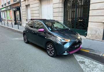 ii (2) 1.0 VVT-i X-Shift TOIT OUVRANT- CARPLAY- CAMERA