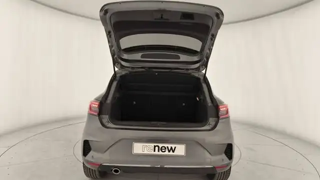Renault Clio view 8