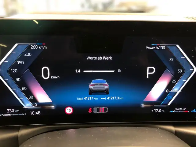 BMW 4 Series view 4