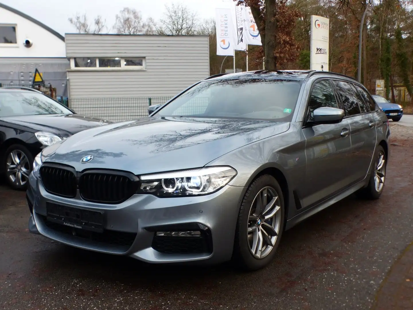 BMW 540 d xDrive M Sport Touring Pano 360Kam LED HK Blau - 1