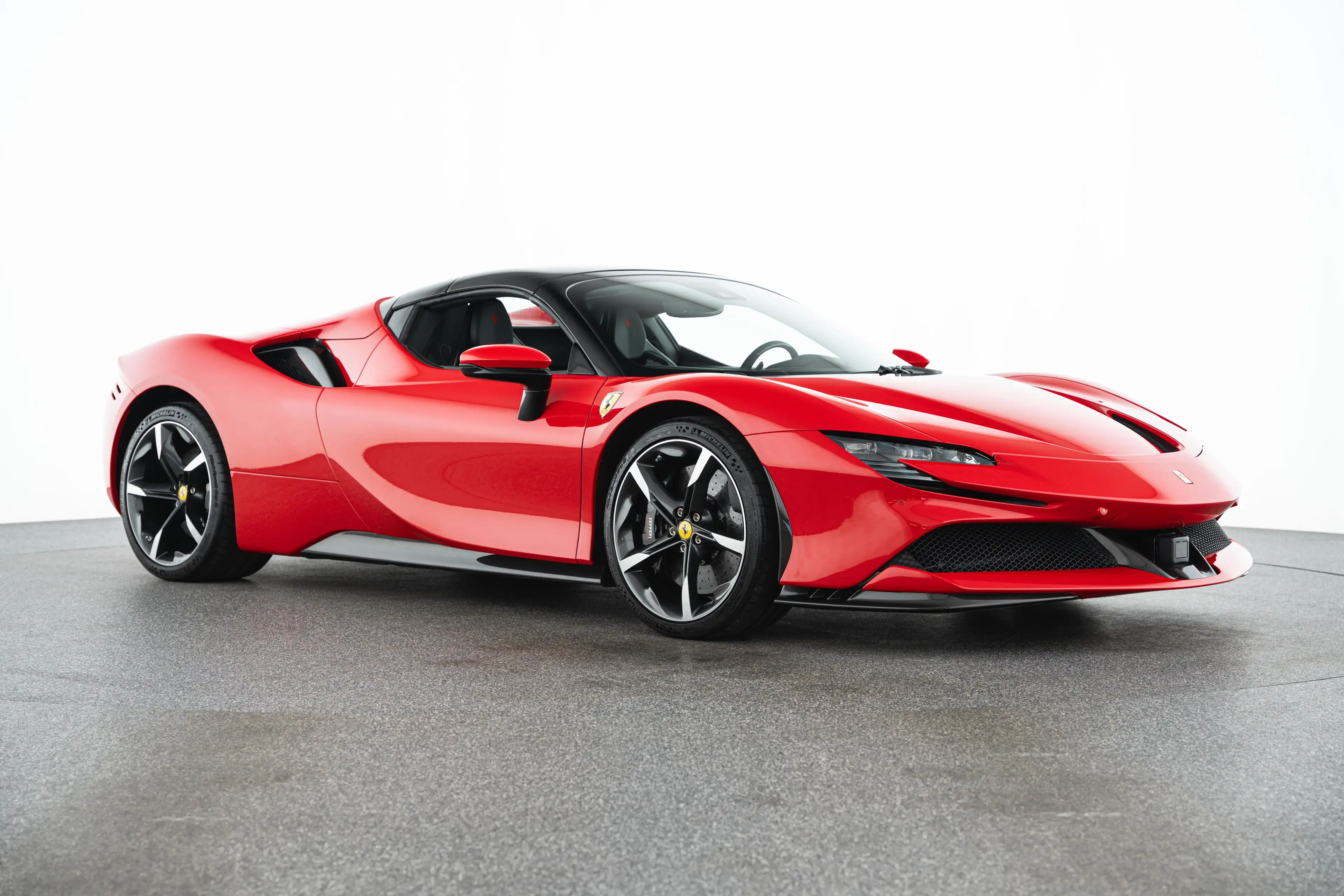 Ferrari SF90 Spider PHEV 7,9kWh F1-DCT — photo 3