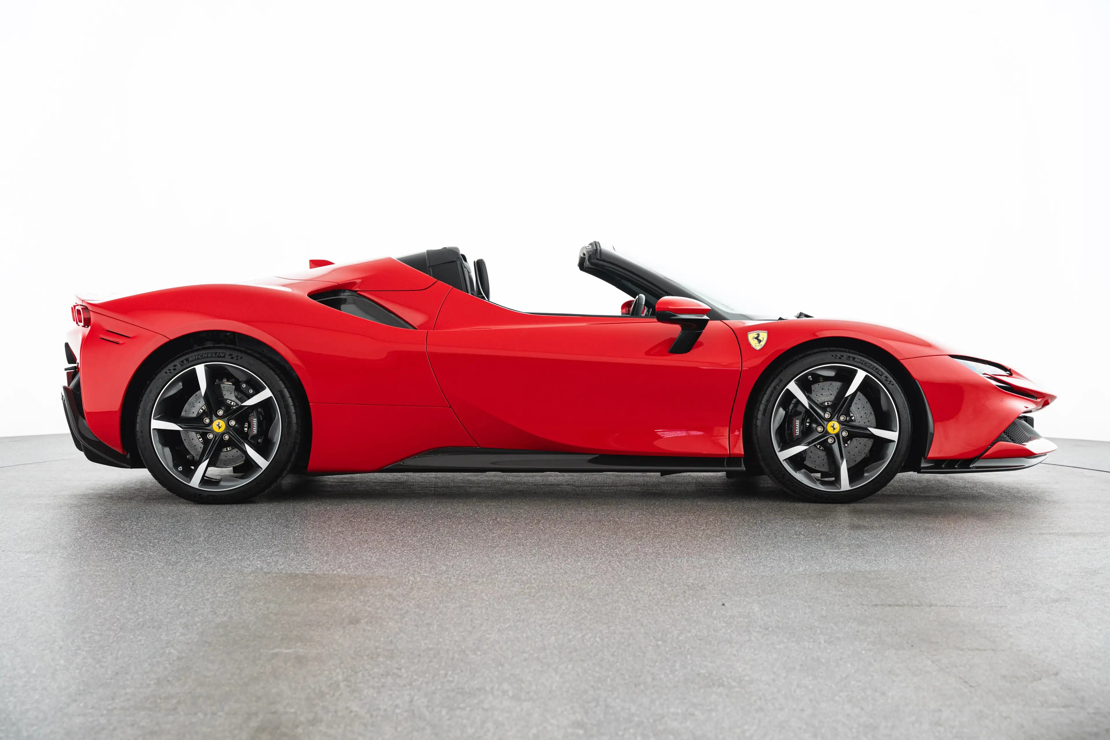Ferrari SF90 Spider PHEV 7,9kWh F1-DCT — photo 4