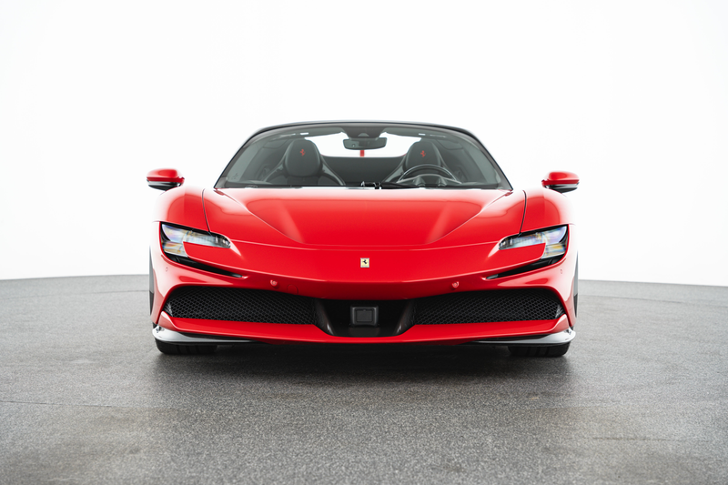 Ferrari SF90 Spider PHEV 7,9kWh F1-DCT — photo 2