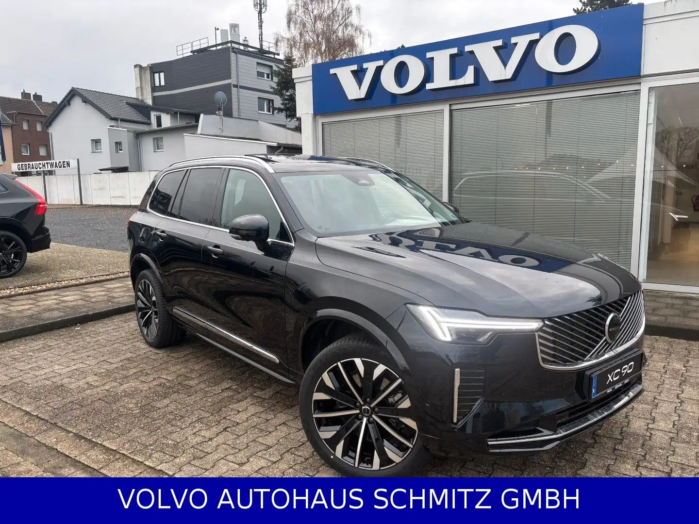 Volvo XC90 T8 Plus Bright  AWD Pano. Facelift PlugIn Černá - 1
