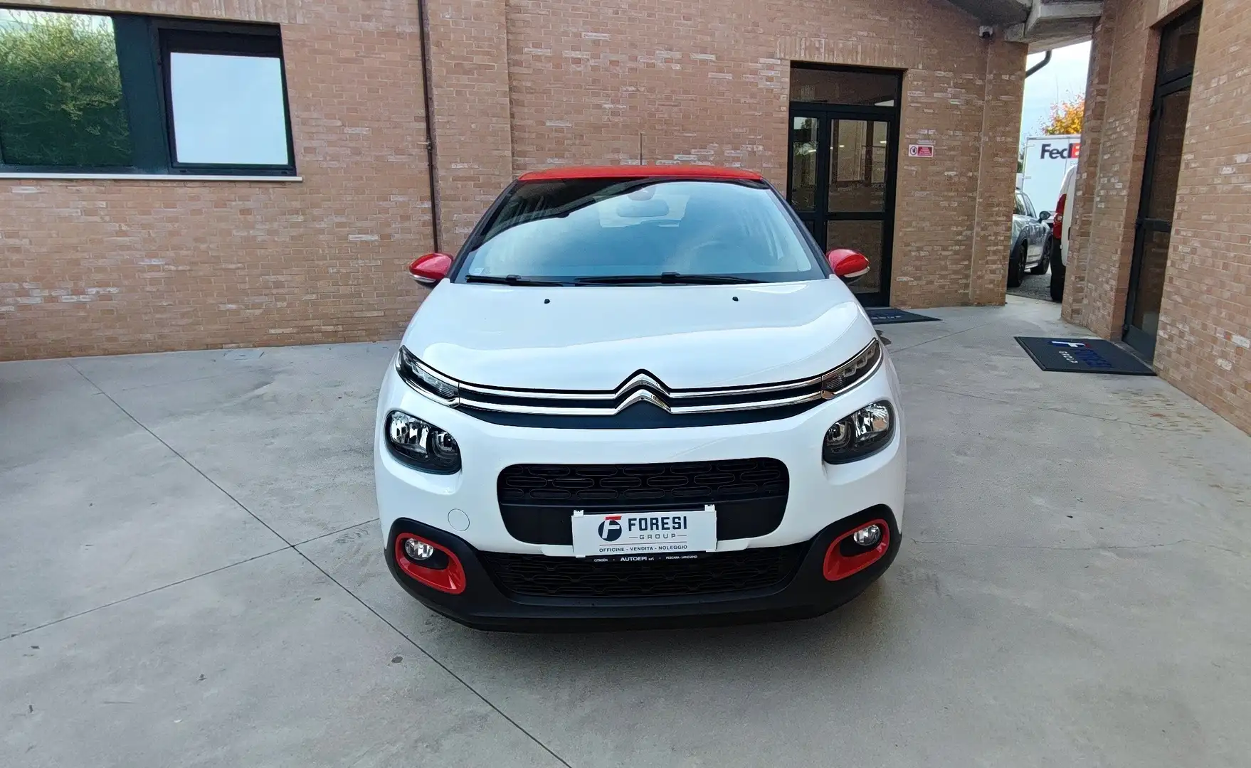 Citroen C3 C3 III 2017 1.2 puretech Shine s Bianco - 2