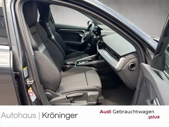 Audi A3 view 9
