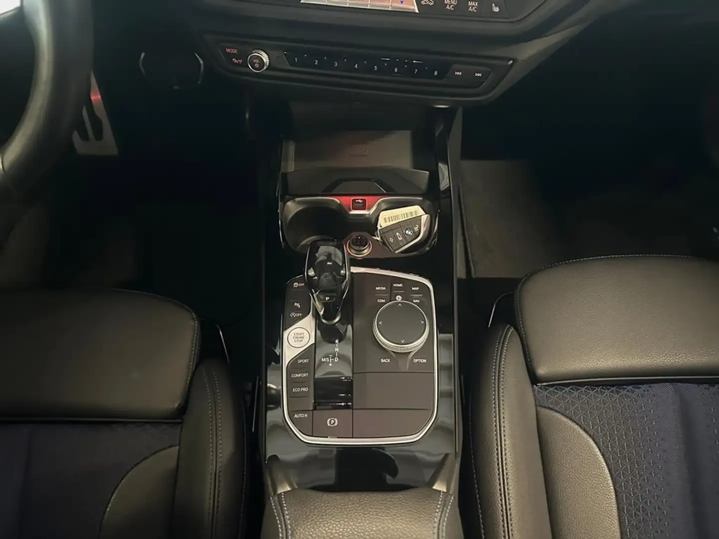 BMW 118 M Sport Rot - 2
