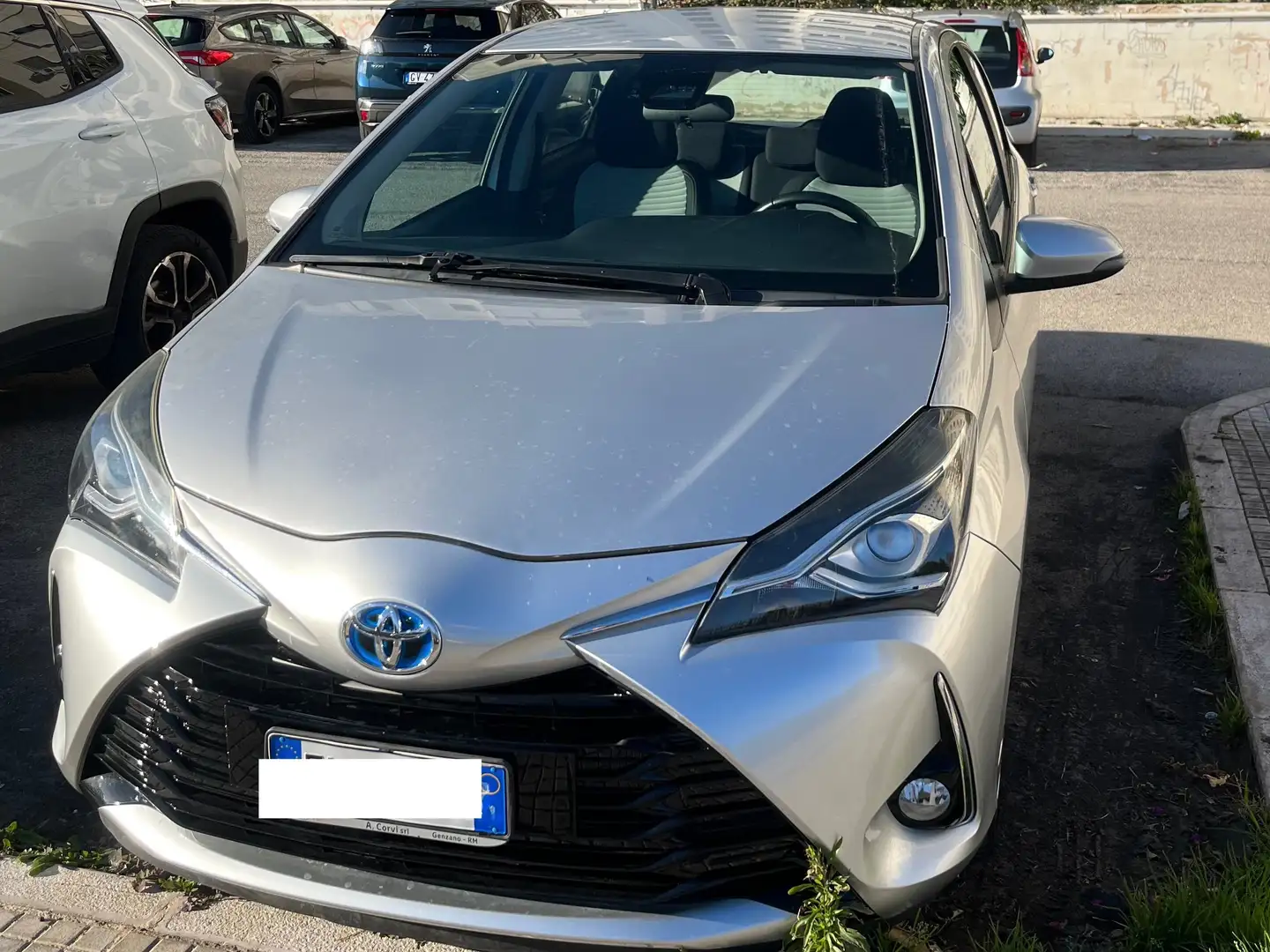 Toyota Yaris Yaris III 2017 5p 1.5h Active Argento - 1